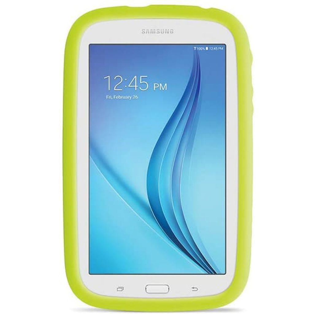 tablet para niños Samsung Galaxy Kids con funda antigolpes y pantalla de 7 pulgadas color blanca